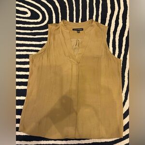 Banana Republic Women's Beige V-Neck Blouse